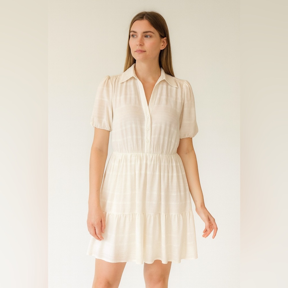 KENSIE BUTTON DOWN PLEATED TIERED FLOWY‎ WHITE BABYDOLL DRESS